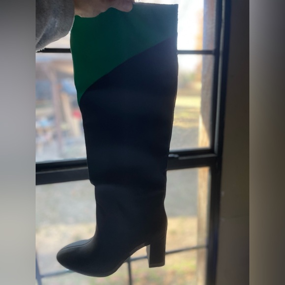 CLEARENCE - Picture 7 of 8